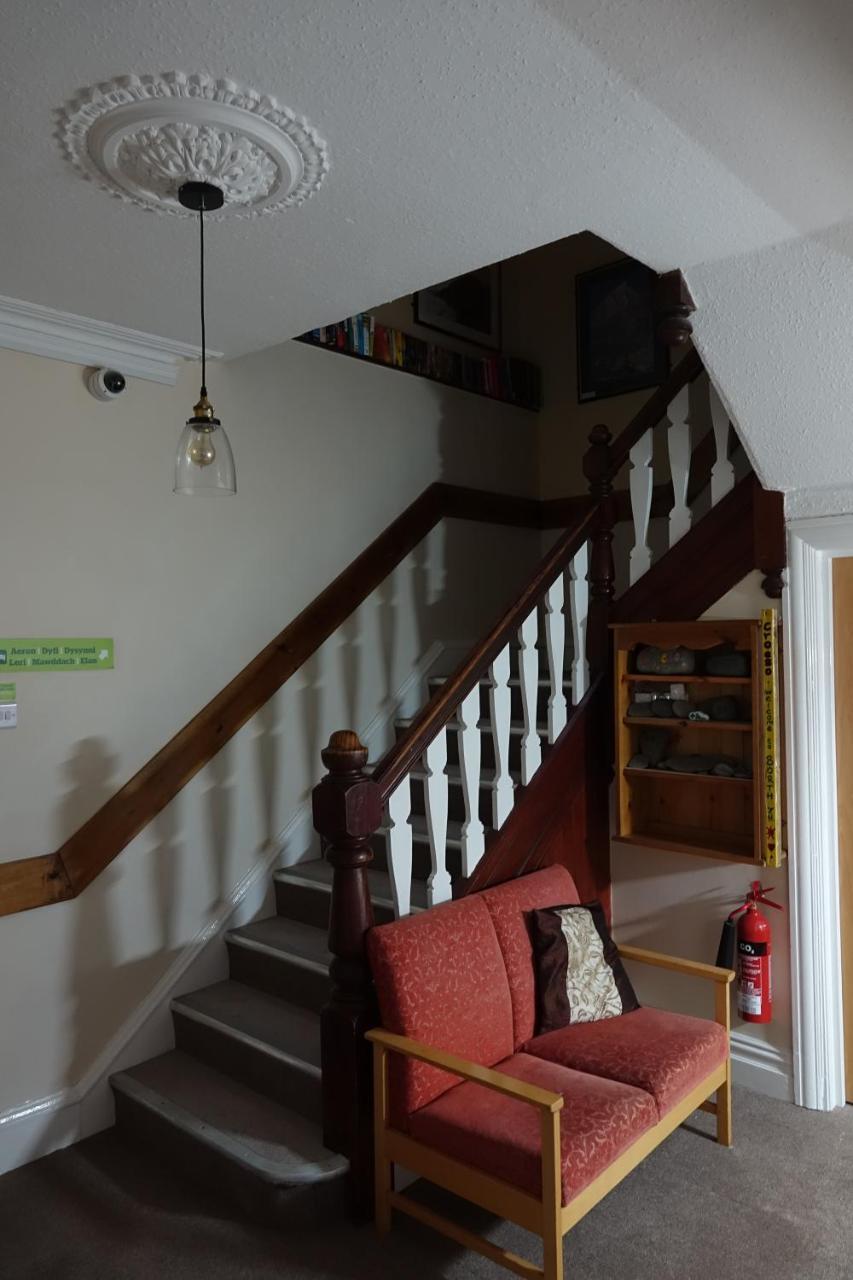 Yha Borth Hostel Екстериор снимка